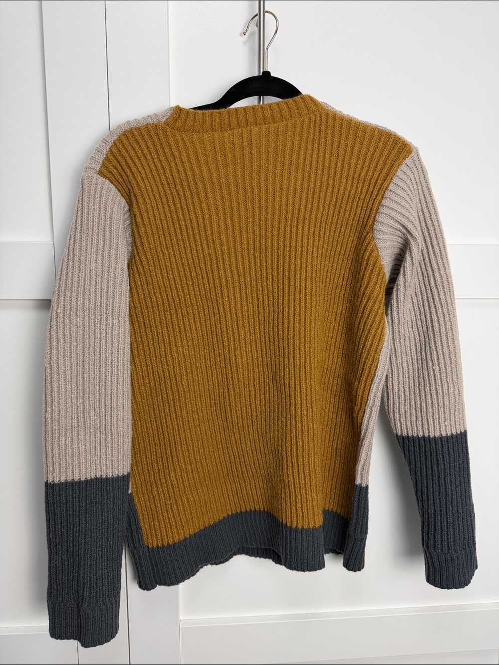 Chunky Color Block Sweater - Picture 2 of 6